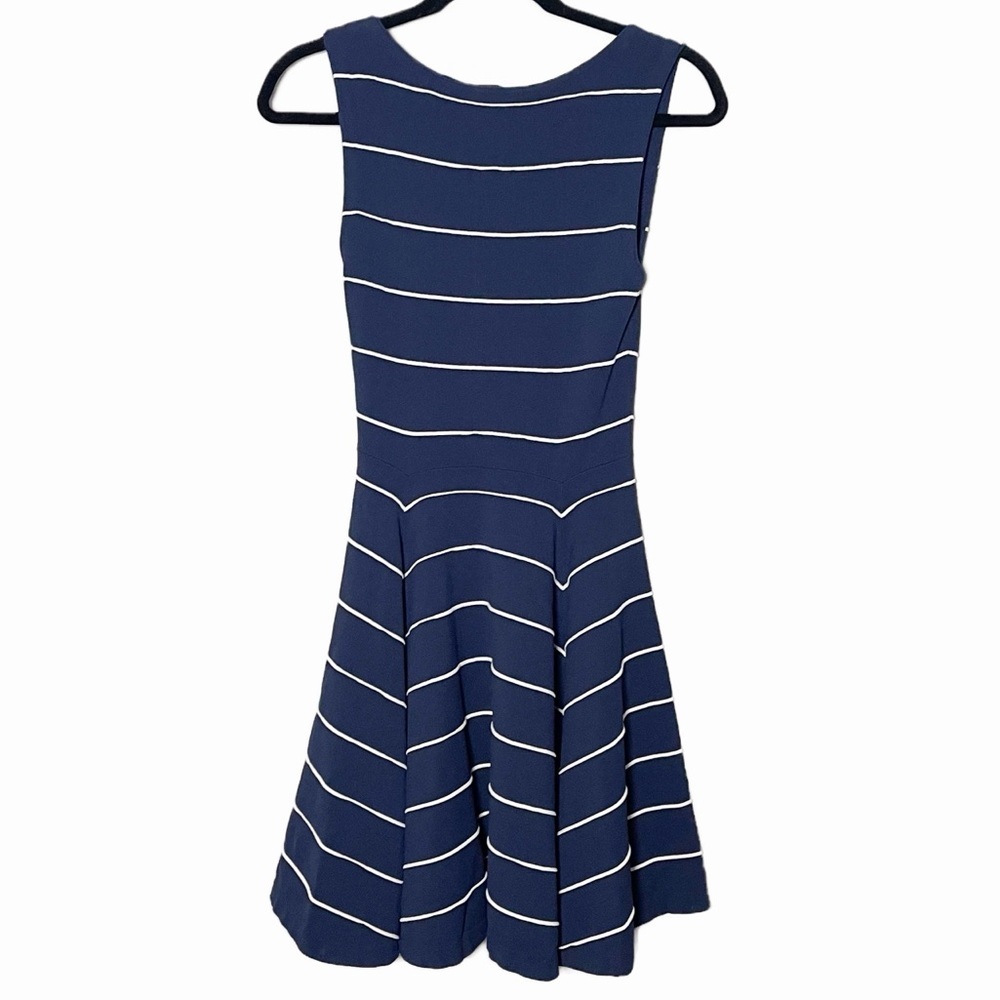 Alice + Olivia Bolton Pinstripe Navy Fit & Flare Skater Dress XS Preppy - Picture 3 of 6